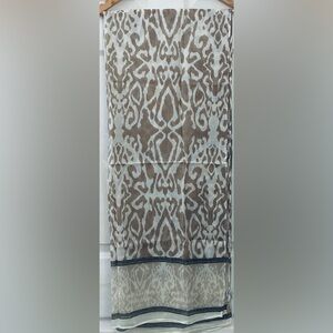 Old Navy Tan and Cream Patterned Scarf